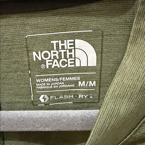 The North Face Flashdry Short Sleeve Shirt - Picture 2 of 5